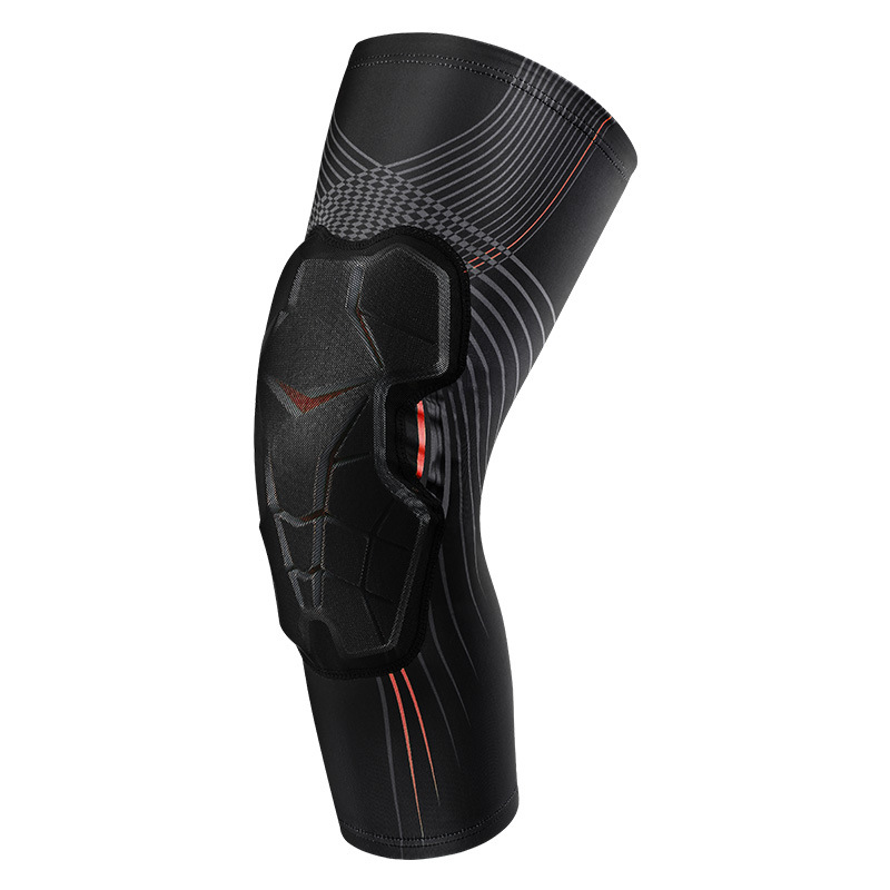 Compression knee pad with breathable fabric support