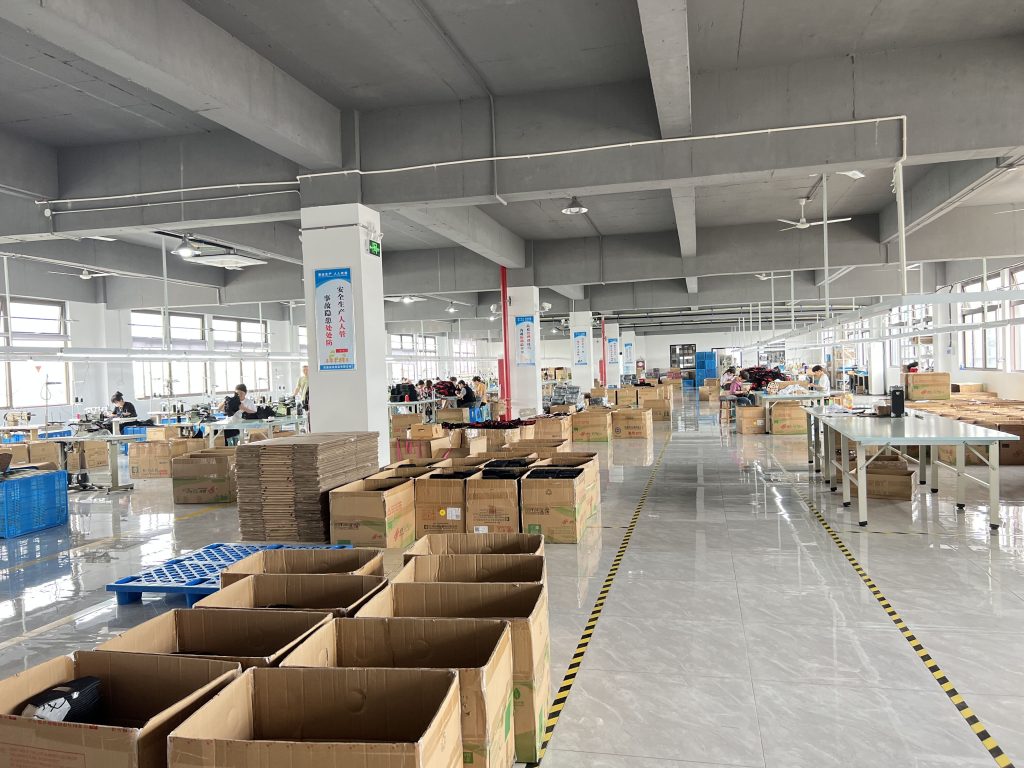 OEM sports support factory producing knee braces and protective gear